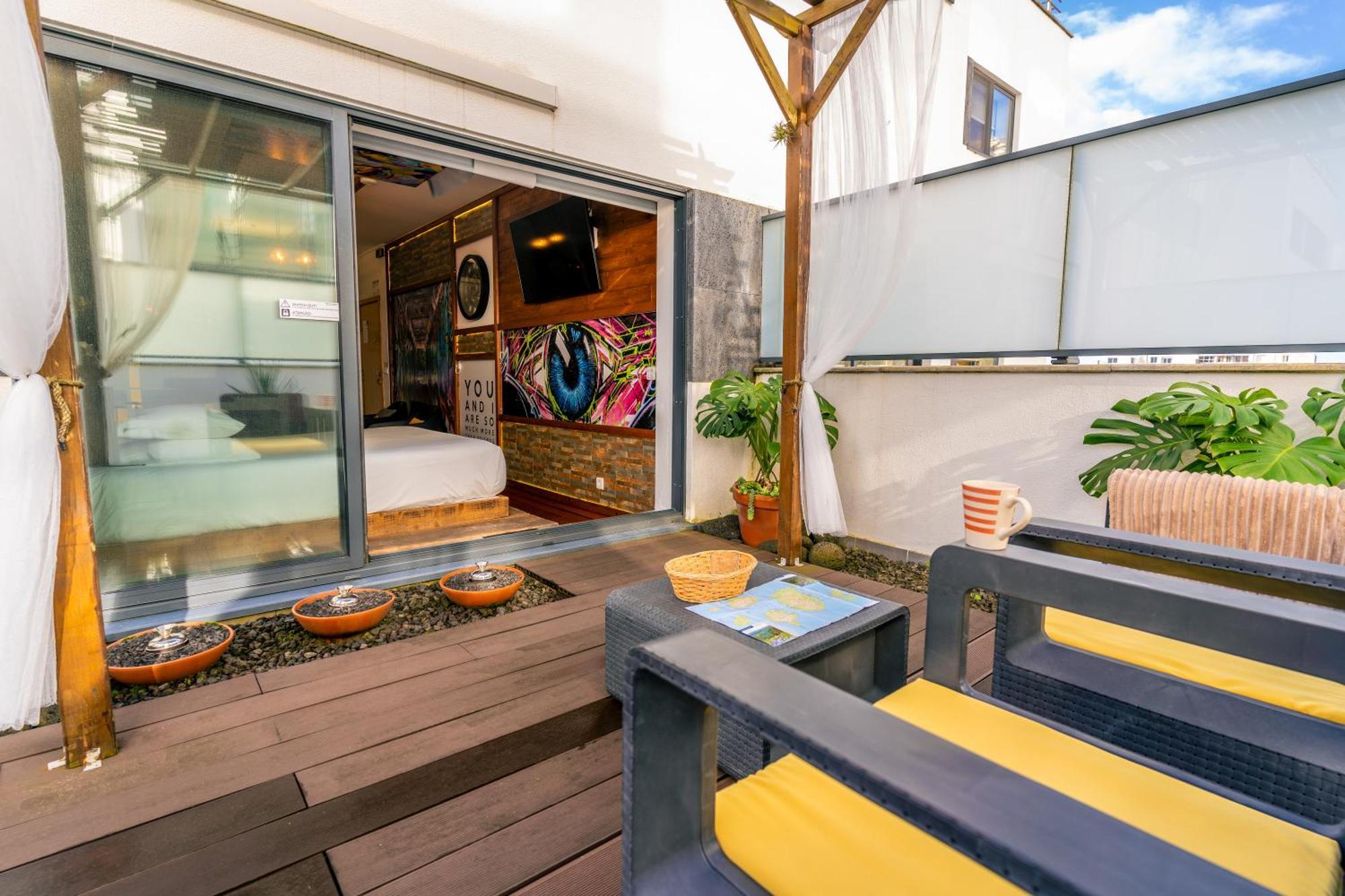 Epicenter Urban Apartment *