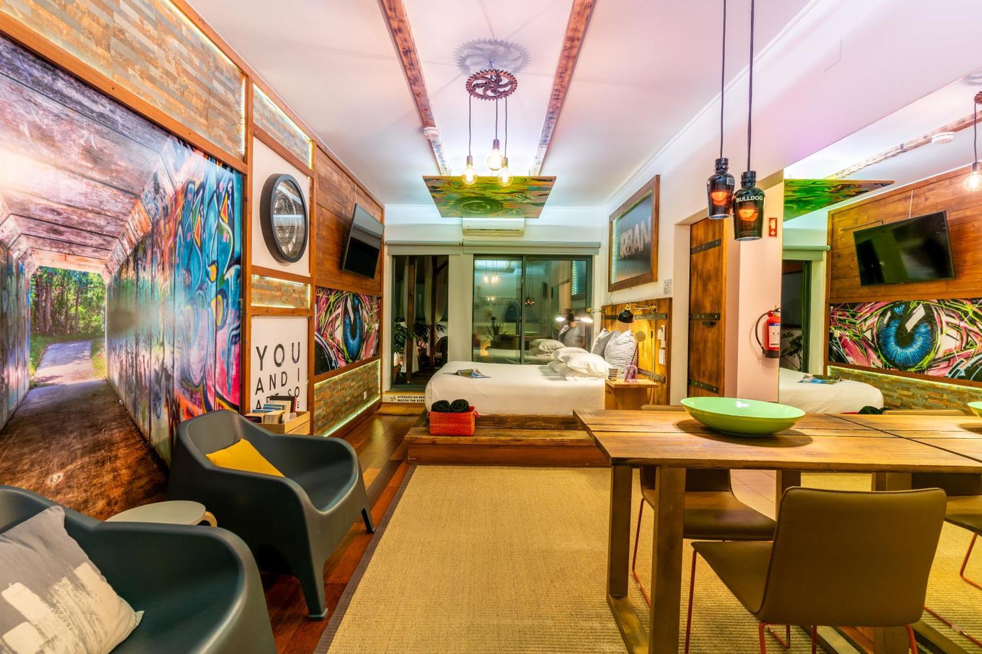 Epicenter Urban Apartment *